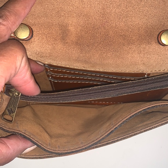 Patricia Nash Torri Tan Crossbody - Picture 4 of 5